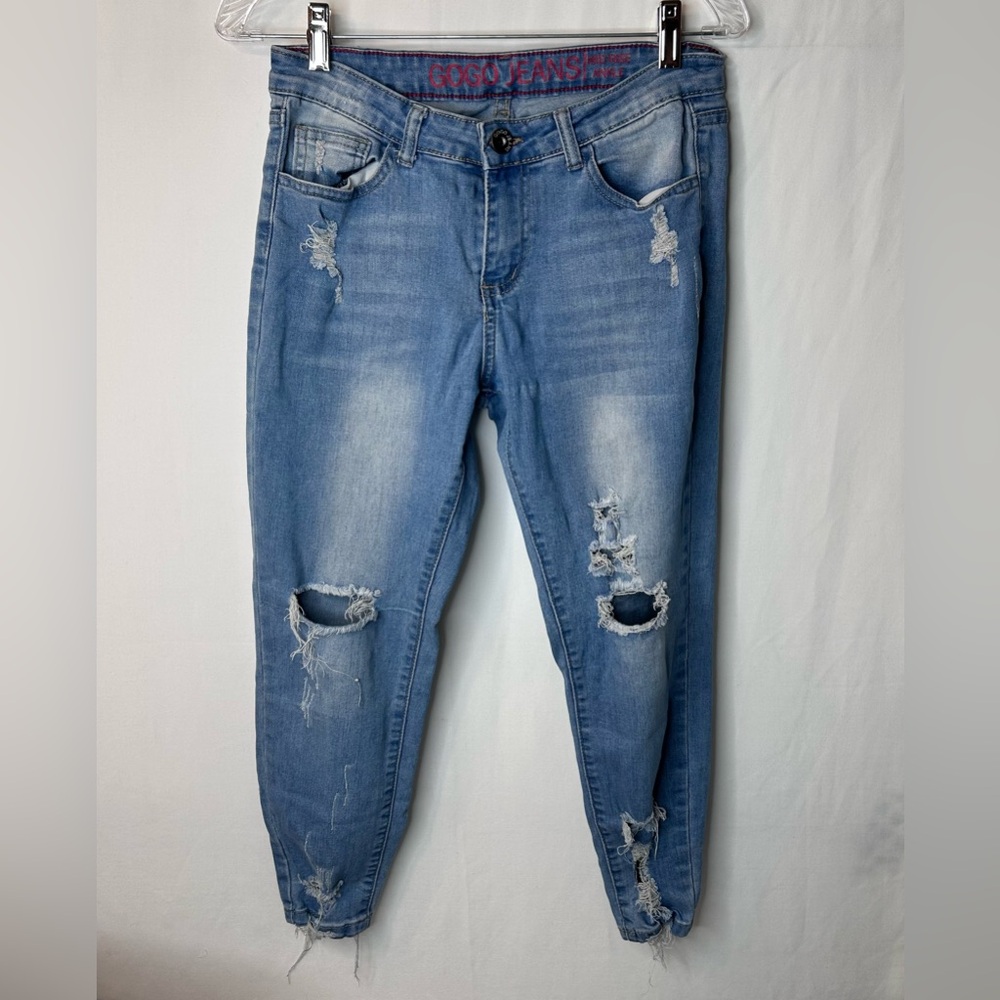GOGO Jeans Mid-Rise Ankle Ripped Blue Washed 5 Pockets Size 7/28 Distressed